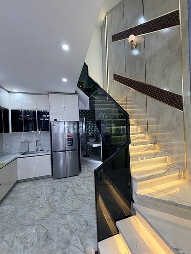 Xuất ngoại bán nhà 3 mê full nội thất tâm huyết gần biển , gần chợ