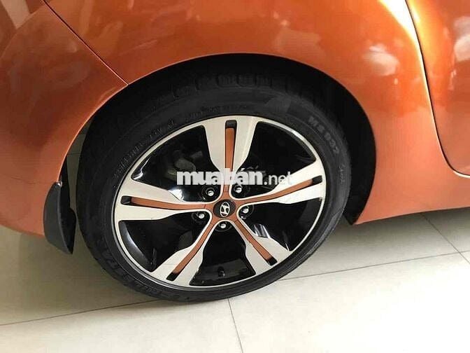 Bán xe Hyundai Veloster