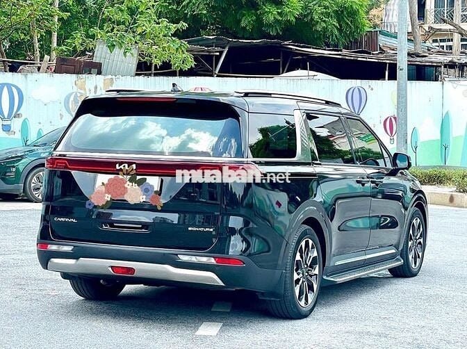Kia Carnival Signature 2024 Dầu 7 chỗ | 29,000 Km