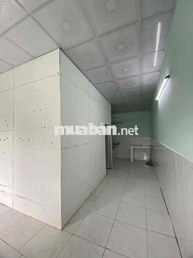Nhà cho thuê mặt tiền rộng và vỉa hè