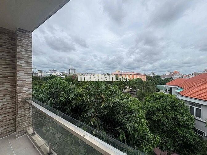 nhà Tên Lửa gần AEON BT, 4m*25m, 4tấm, 6PN có nội thất, nhà đẹp 32tr