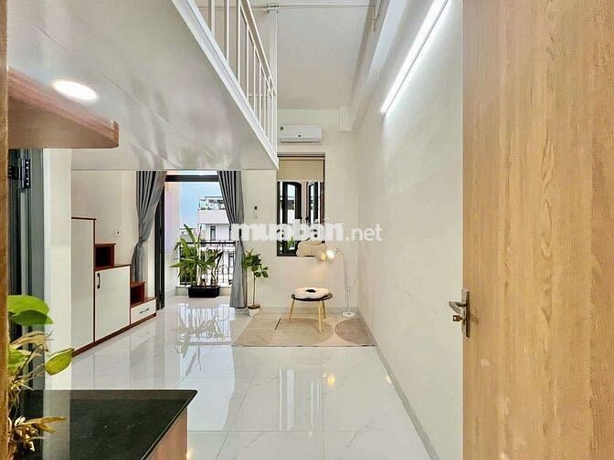 DUPLEX BAN CÔNG GẦN ĐẠI HỌC VĂN LANG