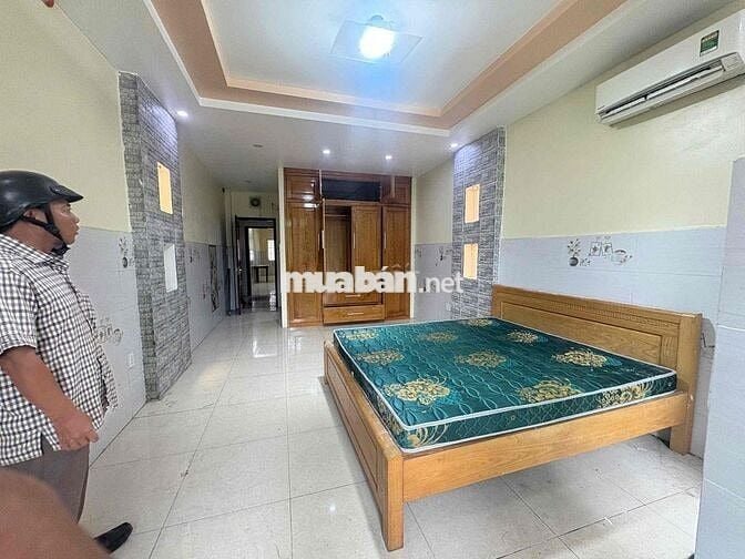 nhà Tên Lửa gần AEON BT, 4m*25m, 4tấm, 6PN có nội thất, nhà đẹp 32tr