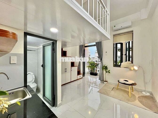 DUPLEX BAN CÔNG GẦN ĐẠI HỌC VĂN LANG