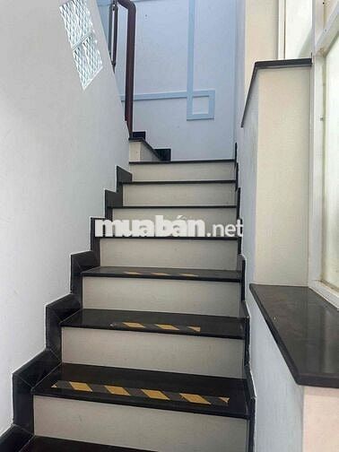 hẻm 36/15 Bùi Tư Toàn, 4*14, 1trệt1lầu 2PN, nhà mới cách chợ 20m, 8tr