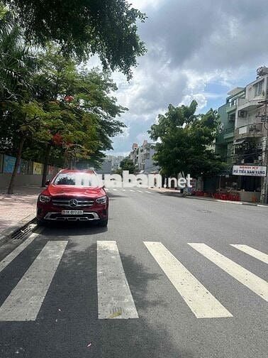 mặt tiền ĐS1, KDC Nam Hùng Vương, 5m*20m, 3,5tấm 4PN, hẻm🚗, 20tr/thang