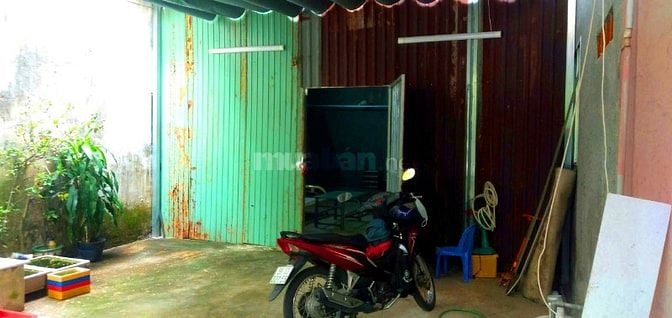 Nhà kho, nhà xưởng 100m2 gần UBND P.ĐHT quận 12