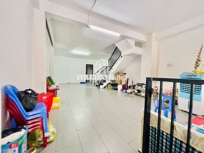MT NGUYỄN THỊ MINH KHAI , QUẬN 3 ~ 5X20m - 5 TẦNG - GIÁ 75 TRIỆU