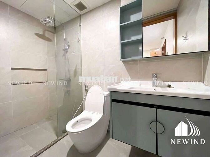 1PN ,bạn công ,diện tích rộng .Thuânh tiện sang Phú Mỹ Hưng, Crescent 