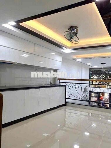 CHO THUÊ NGUYÊN CĂN NHÀ MẶT TIỀN ĐƯỜNG HÀN HẢI NGUYÊN – QUẬN 11 - KINH