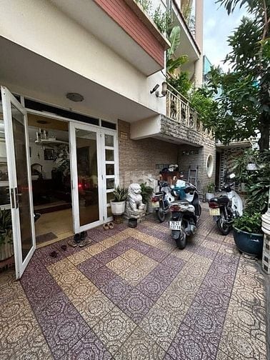 13,1 TỶ-TAN THUAN TAY.Q7-5T 11x10M, NHÀ SÂN VƯỜN RỘNG TIỆN MỞ VPKD