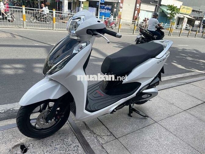 Honda Lead 4val 2024 Trắng 90%
