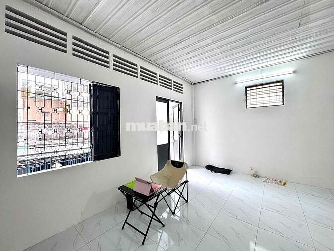 PHÒNG BAN CÔNG HSSV GIÁ RẺ NGAY CHỢ HOÀ HƯNG CÁCH MẠNG THÁNG TÁM Q3