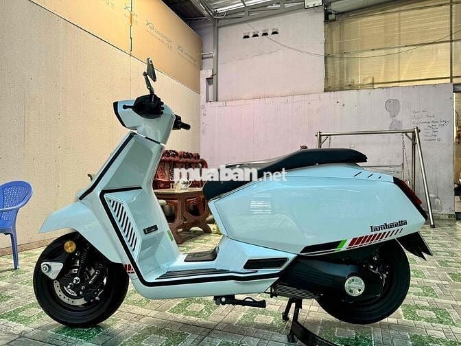 Lambretta 125 ABS Trắng Đen 1852 km 2026
