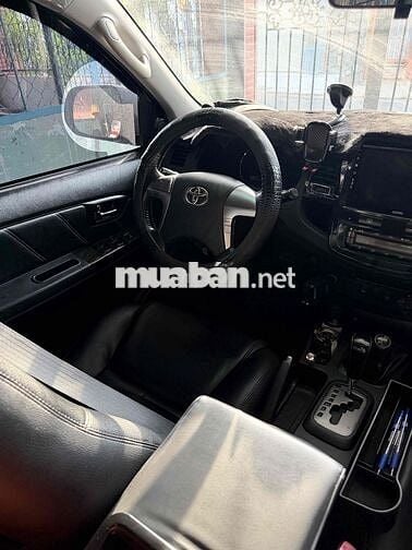 Toyota Fortuner 2014 2 cầu Đen Tự động Xăng