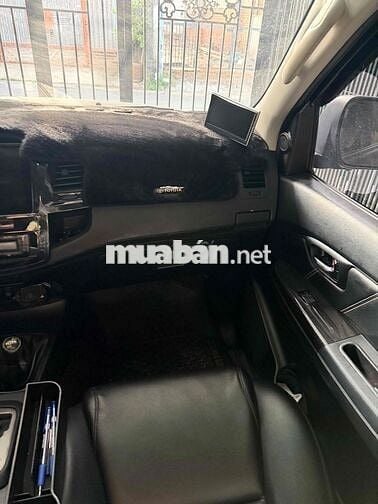 Toyota Fortuner 2014 2 cầu Đen Tự động Xăng