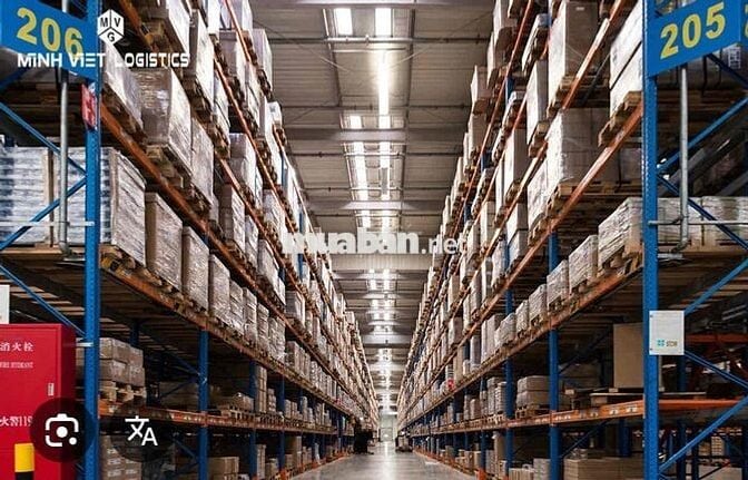 kho mặt tiền đường 7,5m hòa xuân.  dt : 200m2.
