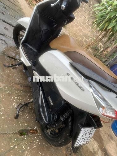 Honda Lead 2017 vàng