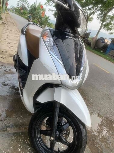 Honda Lead 2017 vàng