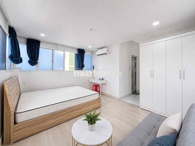 CHO THUÊ 1 PHÒNG MẶT TIỀN ĐƯỜNG BÙI HỮU NGHĨA SÁT Q1