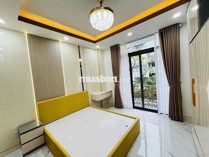 BÁN NHÀ MTKD QUẬN 8. SÁT QUẬN 1, Quận 5. DT: 53m2 - 4 Tầng - Nở hậu.