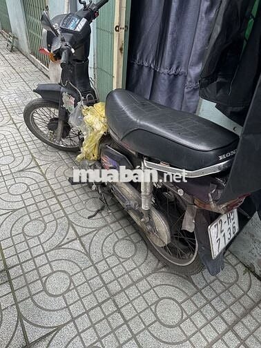 Honda Dream Trung Quốc màu Đen