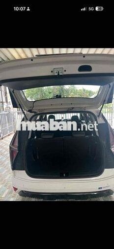 Hyundai Stargazer 7 chỗ Trắng Xăng