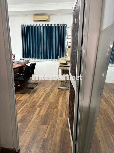 Văn phòng Quận 1 cho thuê, 20m2 mt Nguyễn Văn Thủ