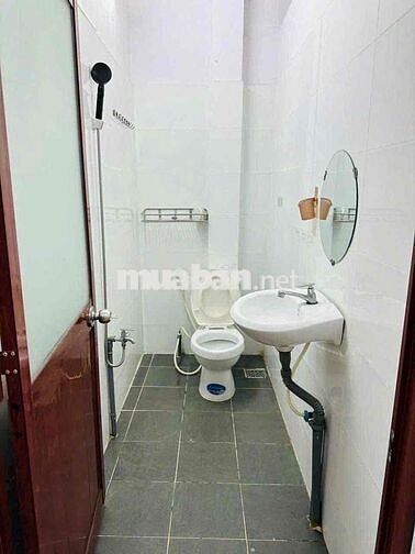 CHO THUÊ NHÀ HẺM 231 BÌNH TIÊN-QUẬN 6
