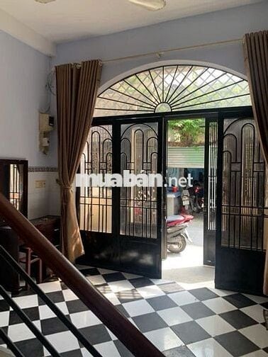 CHO THUÊ NHÀ ĐƯỜNG TÂN HƯƠNG KHÚC GẦN ĐỘC Lập : 4 x 14 M : 3 PN 