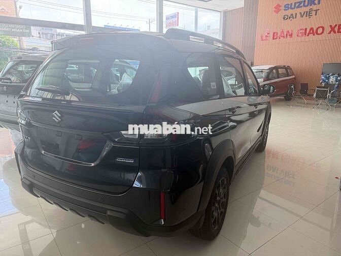Suzuki XL7 2026 Black Edition chỉ trả trước 130tri
