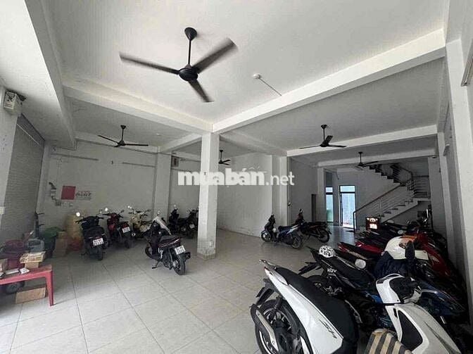 MẶT TIỀN KINH DOANH - 9 x 18 - TRỆT 3 LẦU - TRỐNG SUỐT