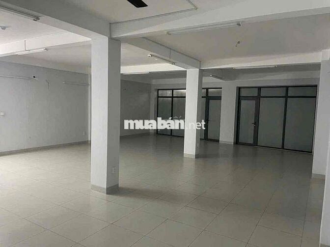 MẶT TIỀN KINH DOANH - 9 x 18 - TRỆT 3 LẦU - TRỐNG SUỐT