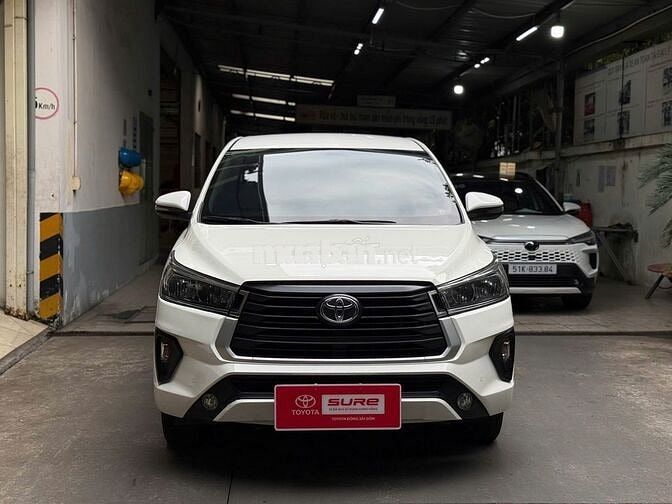 Innova E Số Sàn 2024-Nhiều phụ kiện-Giá còn Giảm