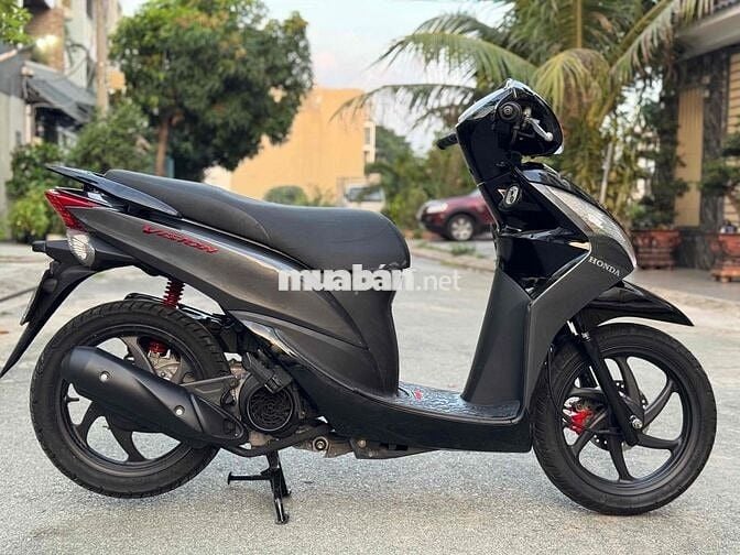 Honda Vision 2011 Đen xám BSTP chính chủ êm zin