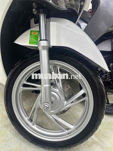 Honda SH125 CBS Trắng cuối 2024 Lướt