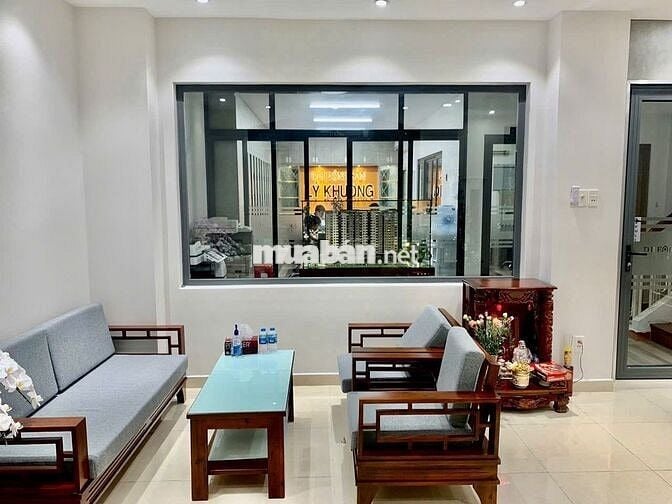 Cho Thuê Biệt Thự Nguyễn Văn Trỗi  ngang 8m – Phú Nhuận | 9 Phòng