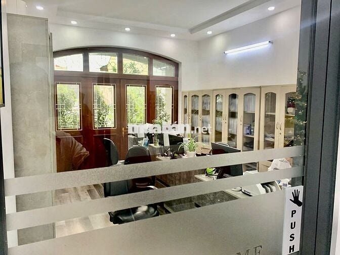 Cho Thuê Biệt Thự Nguyễn Văn Trỗi  ngang 8m – Phú Nhuận | 9 Phòng