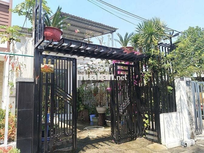 Nhà cấp 4 kiên cố ngay chợ Mười Giờ