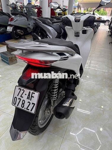 Honda SH125 CBS Trắng cuối 2024 Lướt