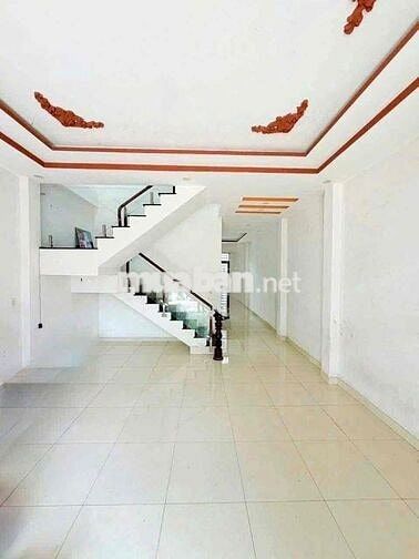 Nhà Tương Bình Hiệp sát Nguyễn Chí Thanh lầu trệt nhựa 6m i hình