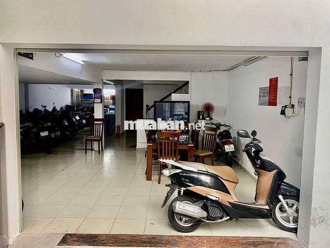 Cho Thuê Biệt Thự Nguyễn Văn Trỗi  ngang 8m – Phú Nhuận | 9 Phòng