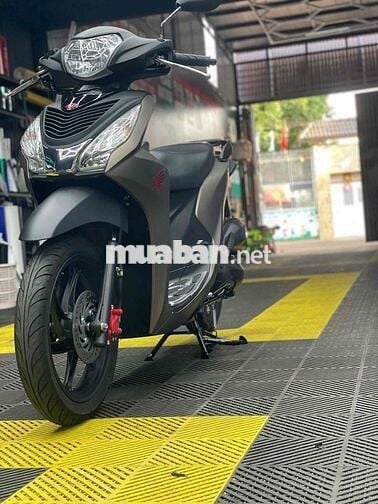 Honda Vision Nâu, Đen Xăng