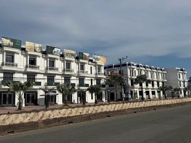 Chỉ 239 triệu sở hữu ngay 1 lô đất nền 75m2, hơn 39 tiện ích. Sổ riêng
