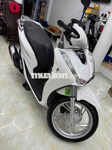 Honda SH125 CBS Trắng cuối 2024 Lướt