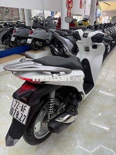 Honda SH125 CBS Trắng cuối 2024 Lướt