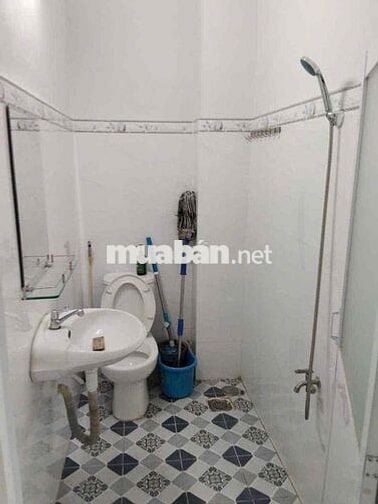 cho thuê nhà nguyên căn mặt tiền