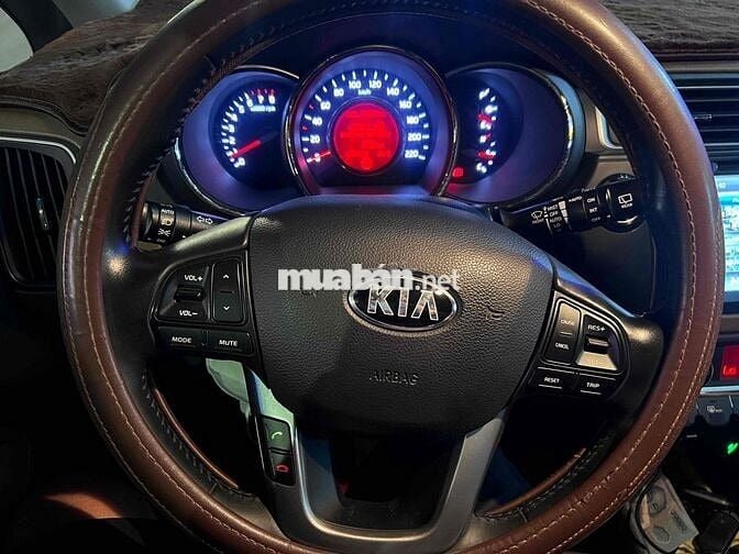 KIA RIO Hatchback full 2015 Trắng 57227 km