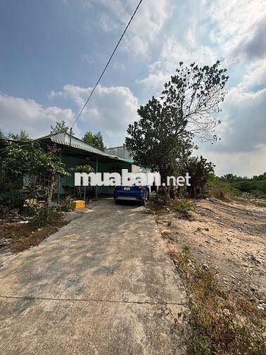 Đất TC TT Tp Tân Uyên, rẻ hơn thị trường 1tr/m2, DT 3640m2