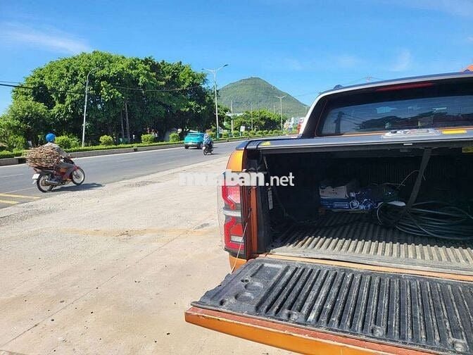 Ford Ranger Wildtrak 2017 Dầu màu Cam